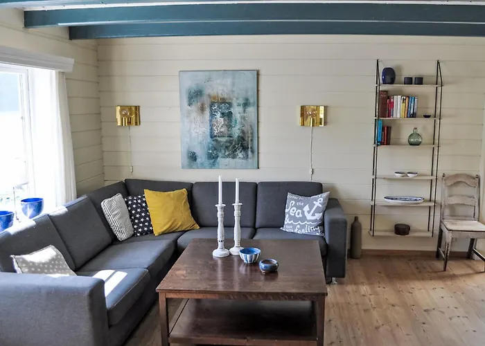 Casa de Férias Orviksnes By Interhome